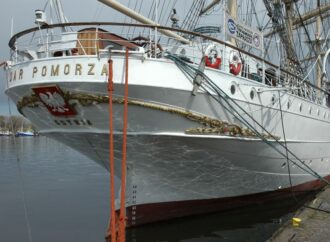 „Dar Pomorza” opłynął Przylądek Horn