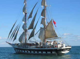 „Stavros S Niarchos” – trudne ćwierćwiecze