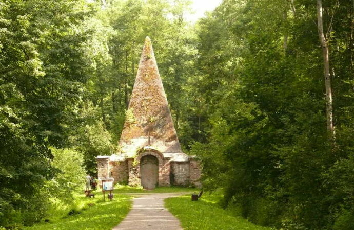 Mazurska piramida